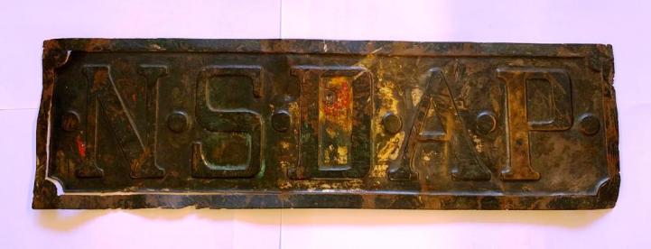 DEUTSCHLAND ERWACHE STANDARD NSDAP BOX PLATE