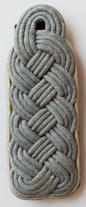 WSS INFANTRY SS-STURMBANNFUHRER SLIP ON BOARD