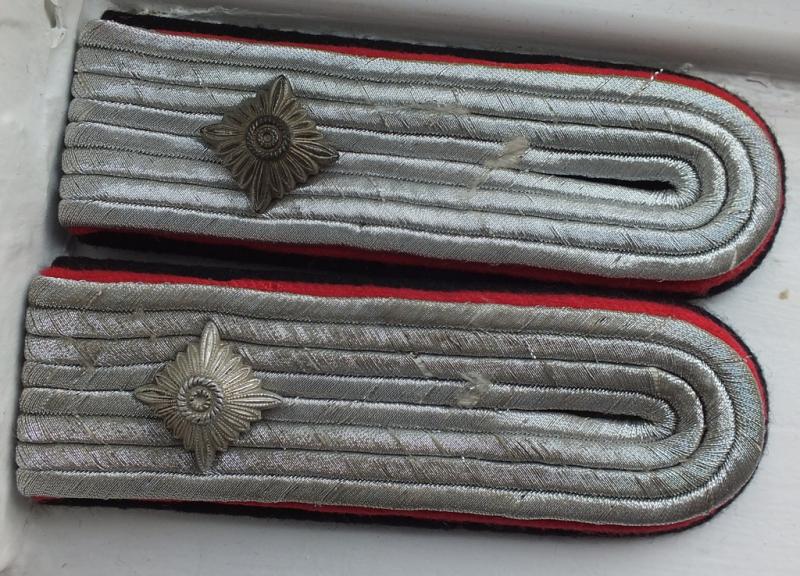 WSS ARTILERY SS-OBERSTURMFUHRER BOARDS