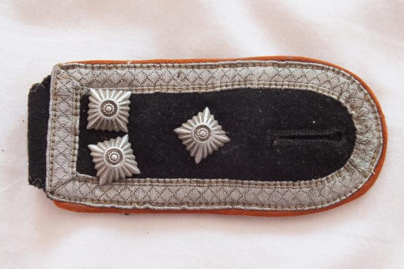 WSS RECON PIPED SS-STURMSCHARFUHRER SINGLE SHOULDER BOARD