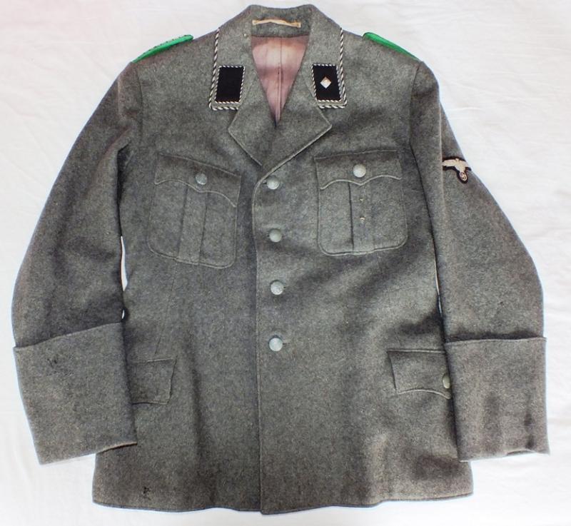 SS SERVICE TUNIC BADGED FOR AN SD NCO