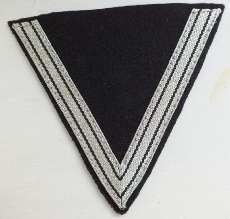 SS HONOUR CHEVRON FOR BLACK UNIFORM