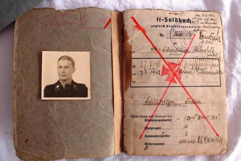 WSS TOTENKOPF OFFICER SOLDBUCH OBERBAYERN