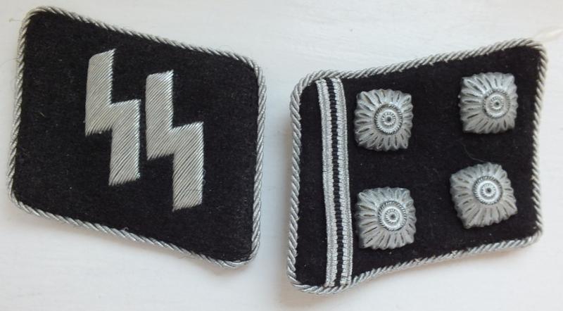 WSS-OBERSTURMBANNFUHRER COLLAR TAB SET