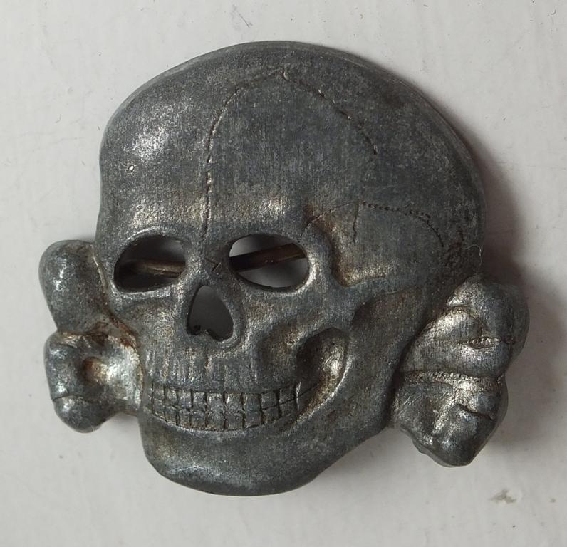 SS VISOR CAP SKULL BY ASSMANN