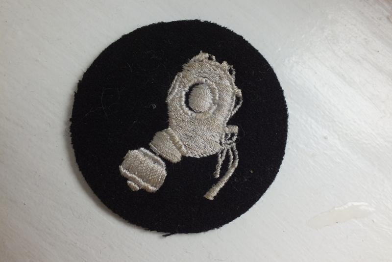 SS NCO GAS TRAINING BADGE