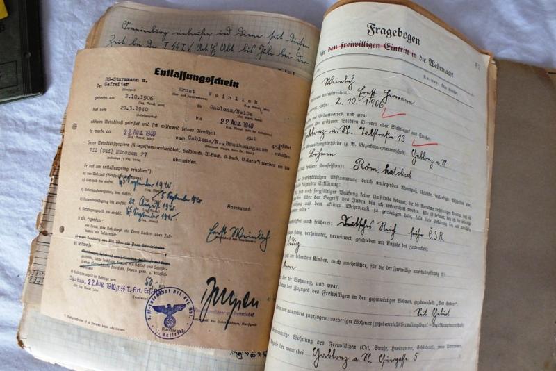 WSS-FRUNDSBERG NORMANDY NCO WEHRPASS AND FULL FILE