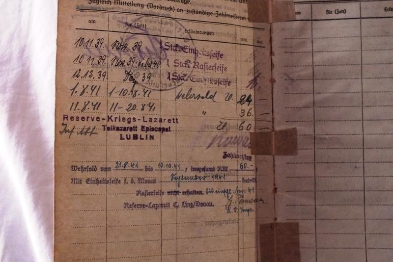 SS DAS REICH OFFICER TUNIC & DOCUMENT SET