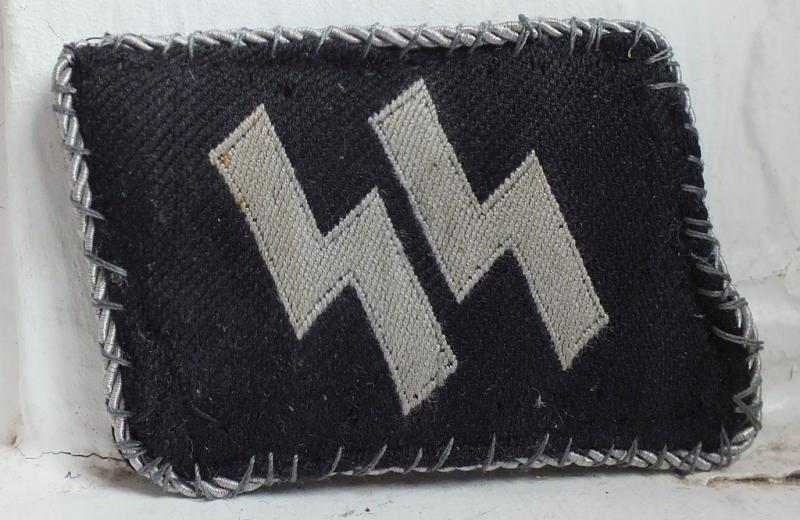 WSS BEVO EM RUNIC COLLAR TAB SERVICE USED OFFICER UPGRADED