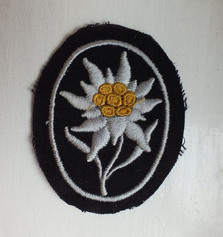 WSS MOUNTAIN TROOP EDELWEIS SLEEVE INSIGNIA