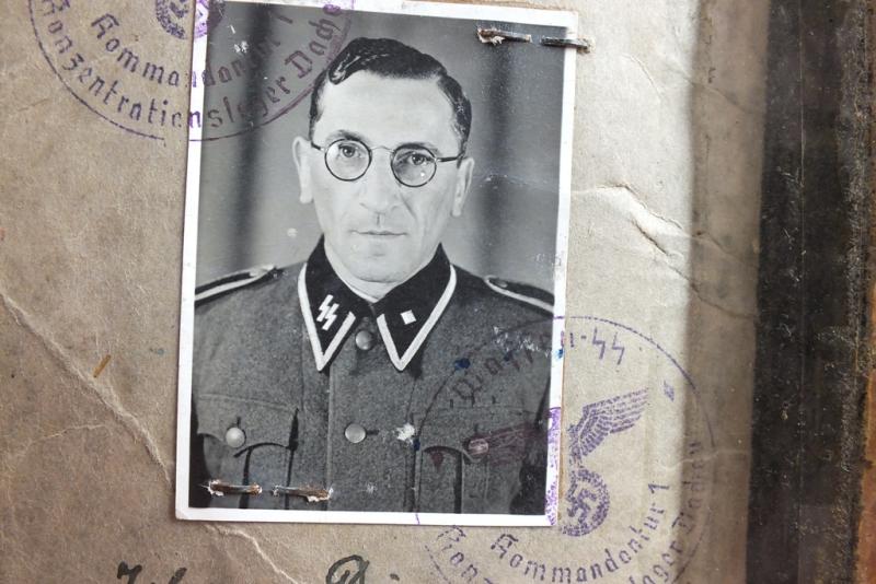 SS-KZ SOLDBUCH HISTORIC DOCUMENT